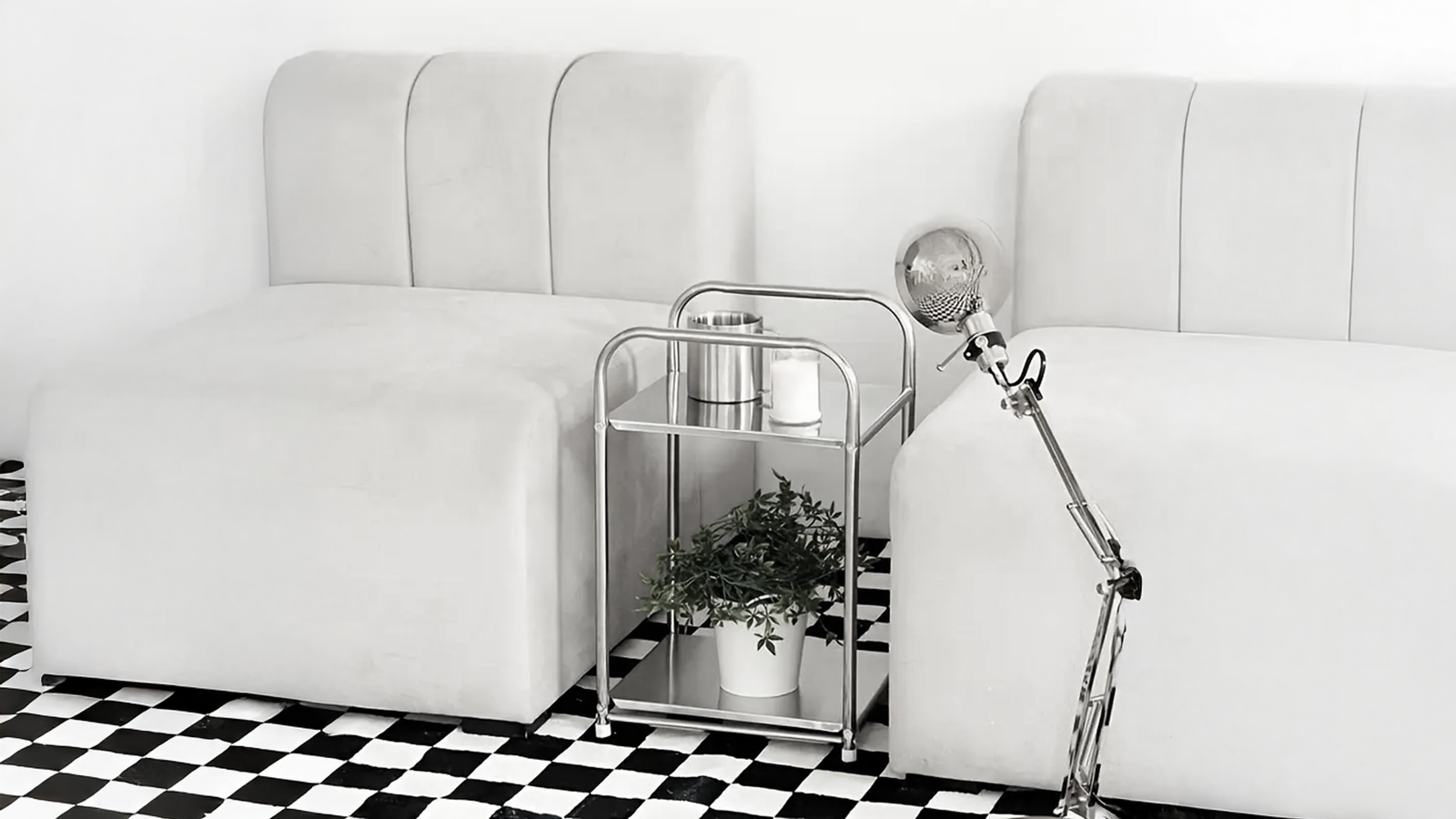 Read more about the article Timeless touches: monochrome furniture that does it all